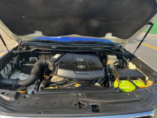ឡានផ្ទាល់ខ្លួន លក់បន្ទាន់​ Toyota Land Cruiser 2011 upgrade to 2021