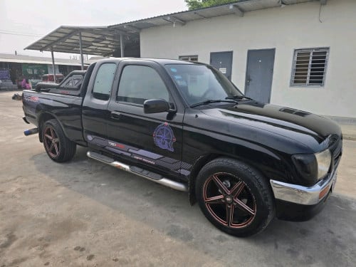 លក់ឡានធូរថ្លៃ Toyota Tacoma ឆ្នាំ1997​