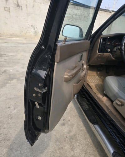 លក់ឡានធូរថ្លៃ Toyota Tacoma ឆ្នាំ1997​