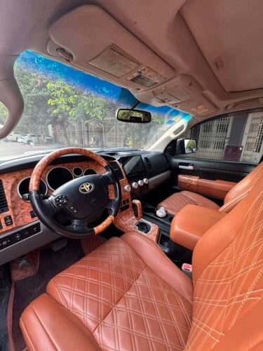 ឡានលក់ Toyota Tundra ឆ្នាំ07 ប៉ុង2