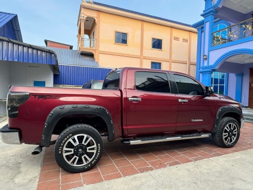 ឡានលក់ Toyota Tundra ឆ្នាំ08 ប៉ុង2 ឡានស្អាត