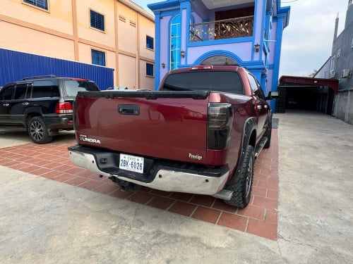 ឡានលក់ Toyota Tundra ឆ្នាំ08 ប៉ុង2 ឡានស្អាត