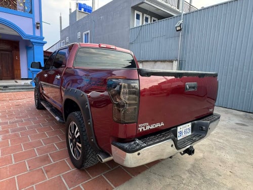 ឡានលក់ Toyota Tundra ឆ្នាំ08 ប៉ុង2 ឡានស្អាត