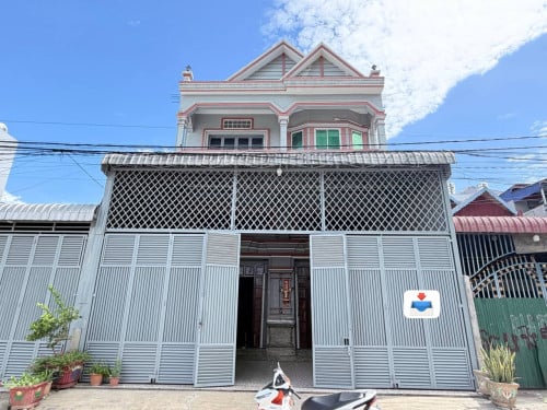 🏠房屋出租📍地点：波贝,6间卧室，6间浴室,租金：1700美元