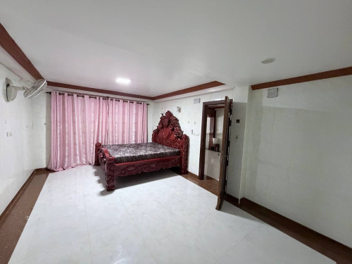 🏠房屋出租📍地点：波贝,6间卧室，6间浴室,租金：1700美元