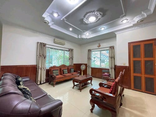 🏡 Borey Chamkarmon | Spacious 3+1BR Villa for Rent in Prime Phnom Penh Location