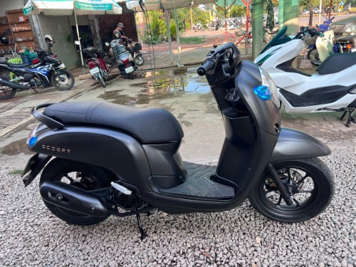 1690$SCOOPY2019 110