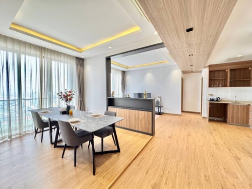 2 bed rent $1,800 | Size 188 sqm
