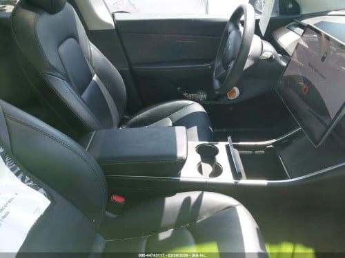 2021 Tesla Model Y Standard Range Rear-Wheel Drive 49084mi