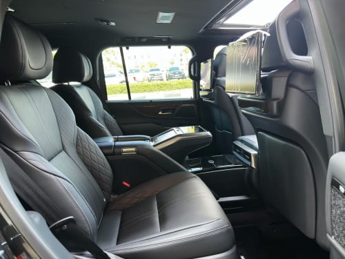 2023 LEXUS LX600 VIP 4 seats អារ៉ាប់