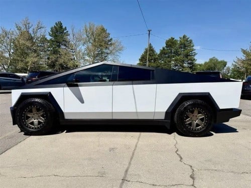 2024 Tesla Cybertruck AWD Full Option