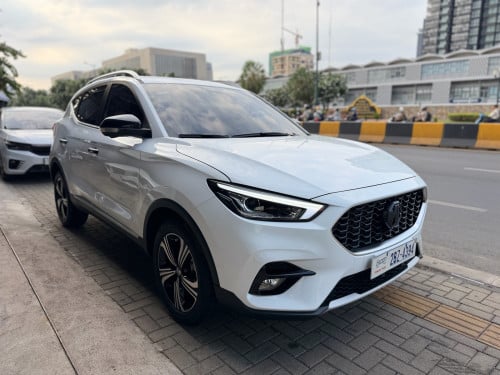 2025 MG ZS (1ម៉ឺនkm) ស៊ីនមួយជុំ​ សោ2គ្រាប់​ ម្ចាស់ដេីម