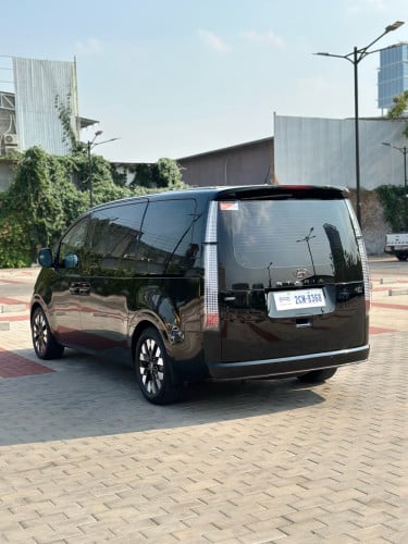 37000$🚘 ឡាន Hyundai Staria VIP Lounge 7-seater 2022