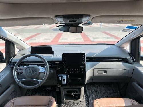 37000$🚘 ឡាន Hyundai Staria VIP Lounge 7-seater 2022