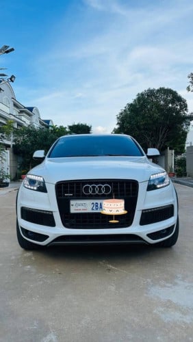 Audi Q7 បង់រំលោះសុទ្ធ​ 100%