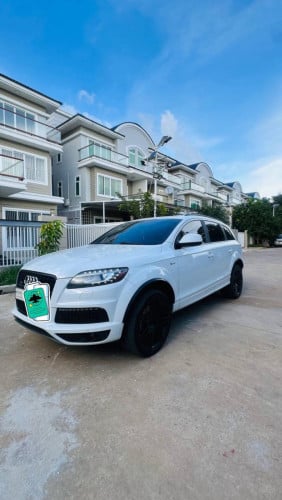 Audi Q7 បង់រំលោះសុទ្ធ​ 100%