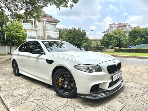 BMW 528i up F10 2015