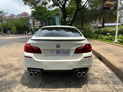 BMW 528i up F10 2015