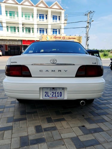 Camry 1996ជាប្រភាទឡានស្អាតឯកសារគ្រប់