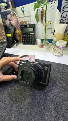 Canon Powershot SX740 HS Digital Camera