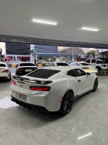 Chevrolet Camaro RS Top Options