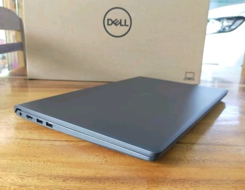 Dell Vostro 15​ 3530(មួយទឹក99%)នៅស្អាតខ្លាំង