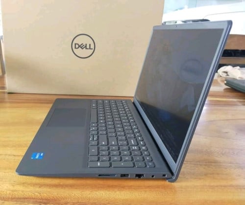 Dell Vostro 15​ 3530(មួយទឹក99%)នៅស្អាតខ្លាំង