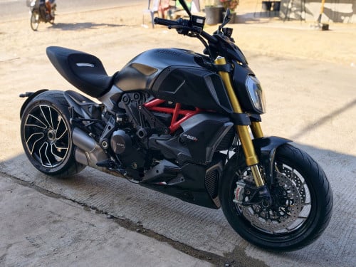 Ducati diavel 1290 2022