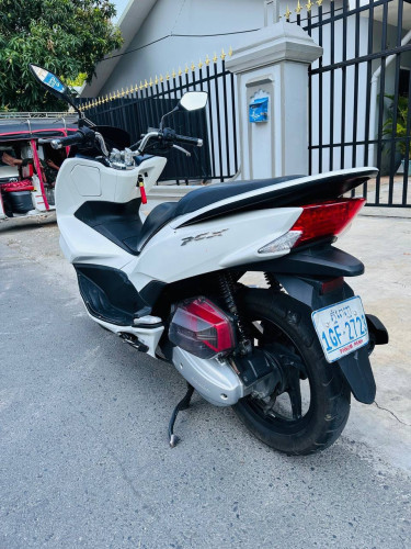 HONDA PCX 1280$ , 125cc , 2017 , Japan have lD card
