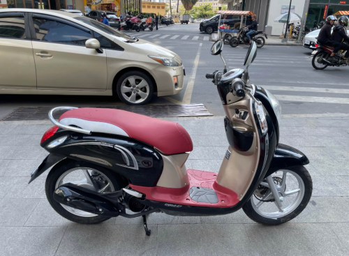 Honda Scoopyi 2014