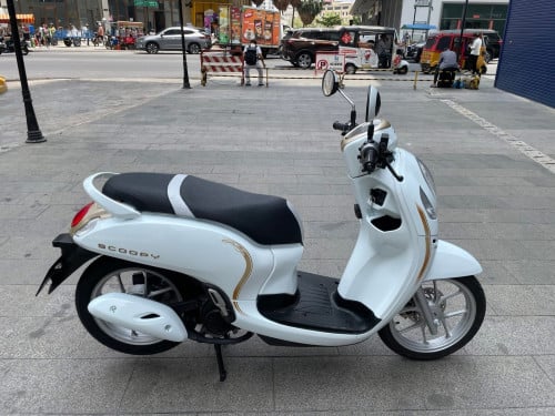Honda Scoopyi 2014