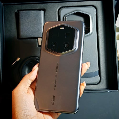 HONOR Magic 7 RSR (វ៉ៃដូរបាន)មានធានាច្បាស់លាស់ត្រឹមត្រូវ