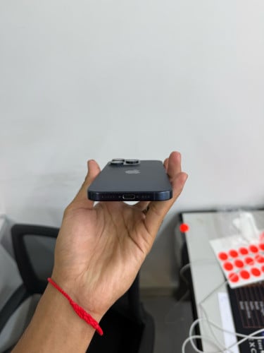 iPhone 15 pro 1TB LL/A សំនុំសុីន