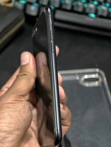 iPhone SE2 128GB ទូរស័ព្ទតូចងាយស្រួលដាក់តាមខ្លួន sim2 sim and esim