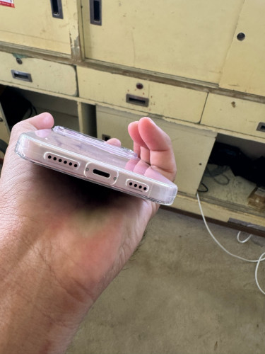 Iphone XR បន្តឹង Iphone 17 pro max🩷