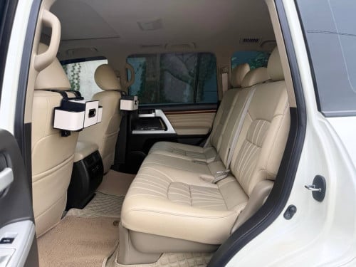 Land Cruiser.2008 ឡេីង 2023 Arab.Fulloption