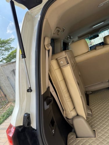 Land Cruiser.2008 ឡេីង 2023 Arab.Fulloption