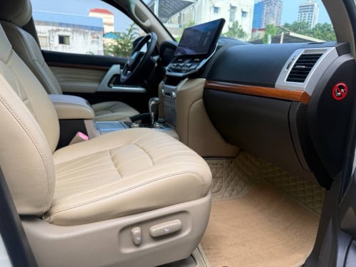 Land Cruiser.2008 ឡេីង 2023 Arab.Fulloption