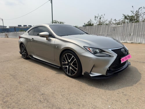 Lexus RC200T 2016 F-Sport ទីតានៀម
