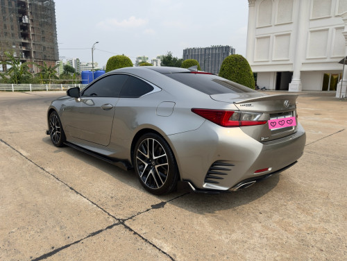 Lexus RC200T 2016 F-Sport ទីតានៀម