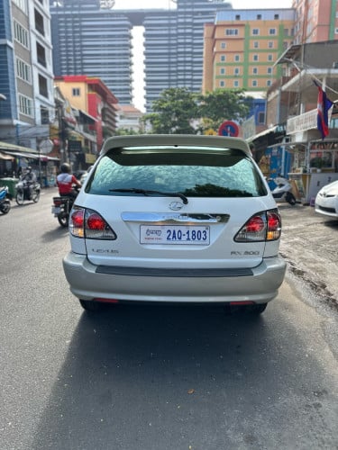 Lexus RX300 2002 P2