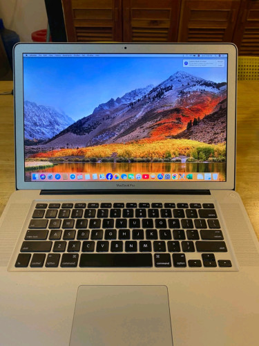 MacBook Pro 2011 8G 1TB វ៉ៃដូរក៏បាន