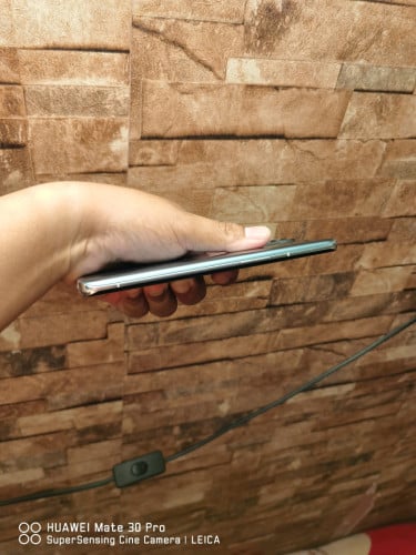 OnePlus 9pro ក្រុមហ៊ុន 256G Ram 16G សានុំសុីនស្អាត 98% ដាច់ 95$