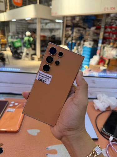 Samsung s24ultra 512G ក្រុមហ៊ុន 99.99%