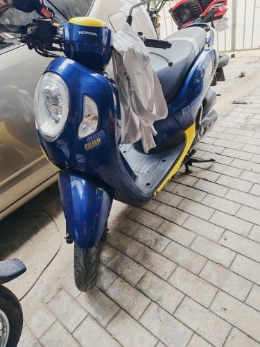 Scoopy I 2021 smart key club12 កាតគ្រី ម៉ាស៊ីនស្អាតតាន់ ថ្នាំស៊ីនមួយជុំ