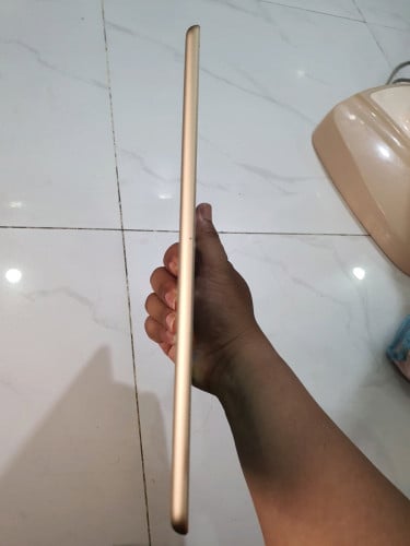 Sell ipad 5 wifi 32G like new