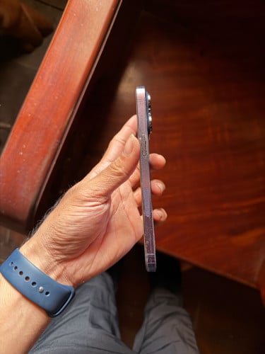 Siem reap sell iphone 14 pro max LL 256g ដូរអេក្រង់ហ្សិន 1