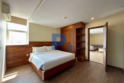 Spacious 2 Bedrooms Apartment for RENT near BKK1 with Gym and Pool