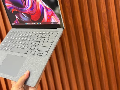 Surface Laptop 5 13.5” ( 99% )CPU Core i7-12th, RAM 16GB, SSD 512GB, 2.2K Touch Screen