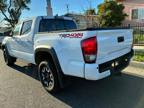 Tacoma 016 Capitas TRD off-road full option